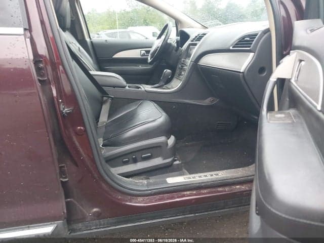 2011 LINCOLN MKX 5