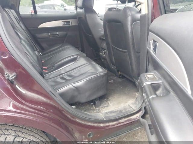 2011 LINCOLN MKX 8