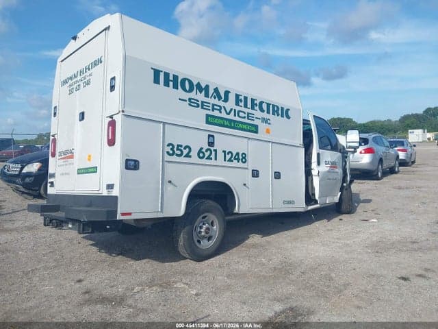 2025 GMC SAVANA CUTAWAY WORK VAN 4