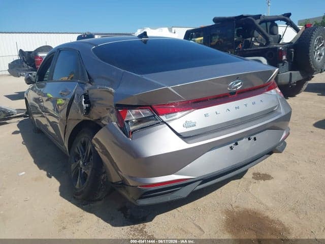 2023 HYUNDAI ELANTRA SEL 3