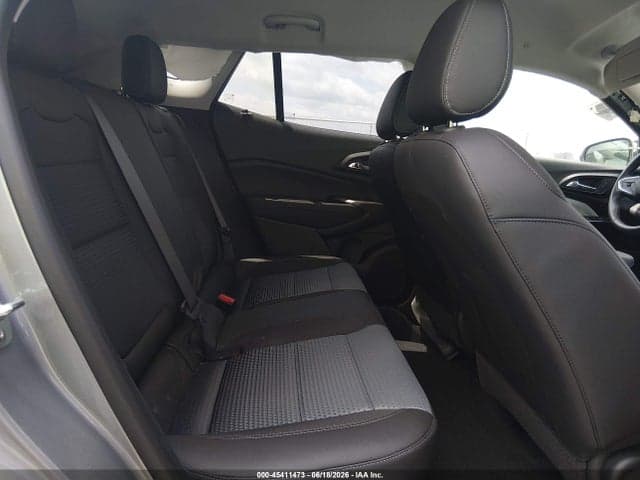 2025 CHEVROLET TRAX FWD LT 9