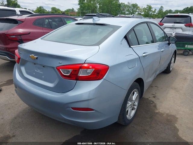 2017 CHEVROLET CRUZE LT AUTO 4