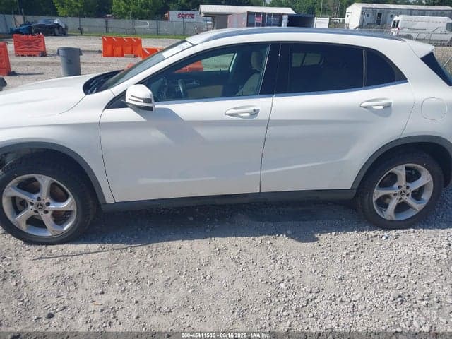 2019 MERCEDES-BENZ GLA 250 4MATIC 14