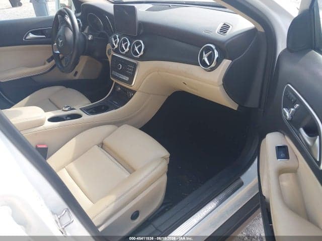 2019 MERCEDES-BENZ GLA 250 4MATIC 5