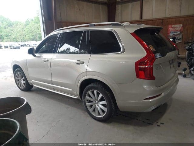 2017 VOLVO XC90 T6 3