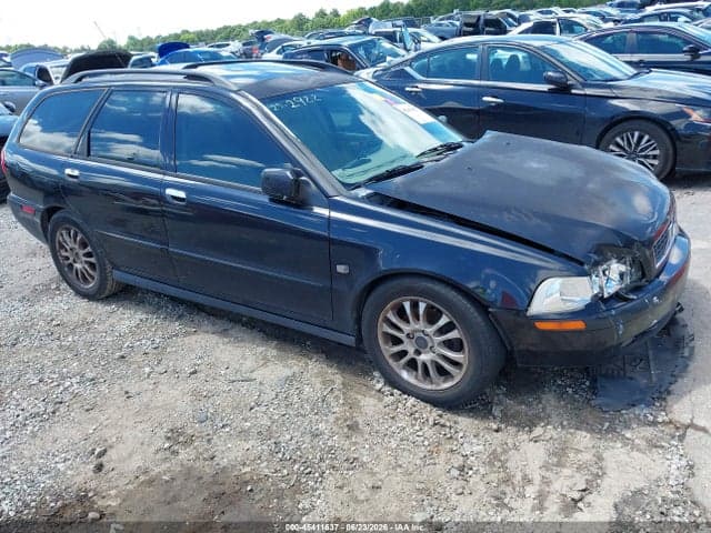 2003 VOLVO V40 A