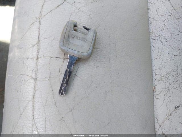 2003 VOLVO V40 A 11