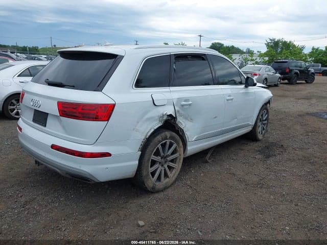 2019 AUDI Q7 4