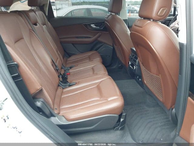 2019 AUDI Q7 8