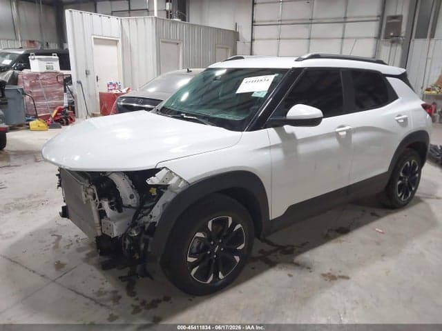 2023 CHEVROLET TRAILBLAZER FWD LT 2