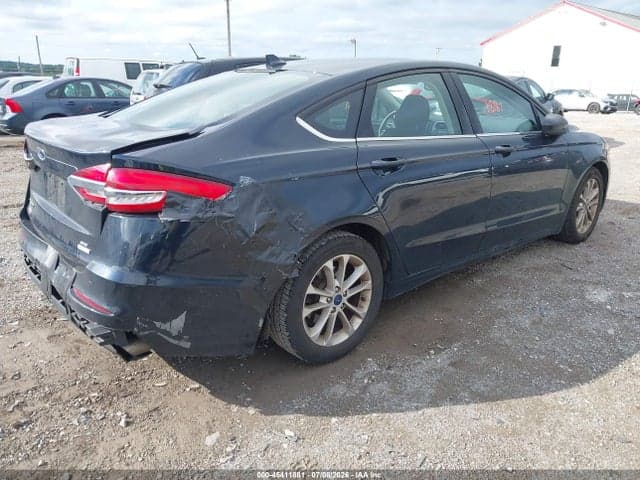 2020 FORD FUSION SE 4