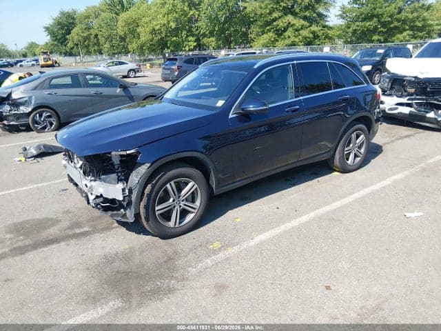 2022 MERCEDES-BENZ GLC 300 4MATIC SUV 2