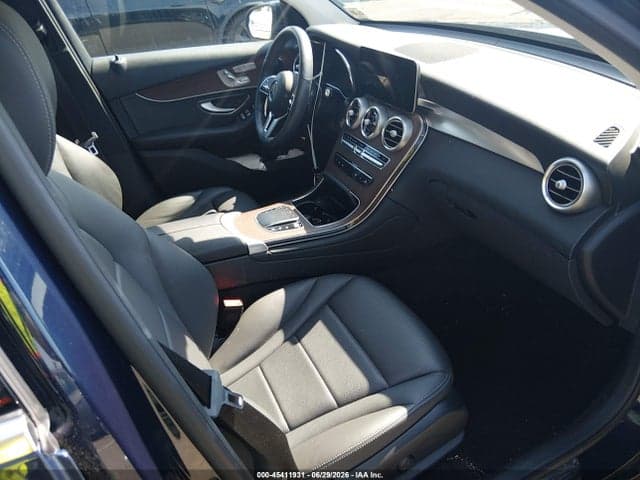 2022 MERCEDES-BENZ GLC 300 4MATIC SUV 5
