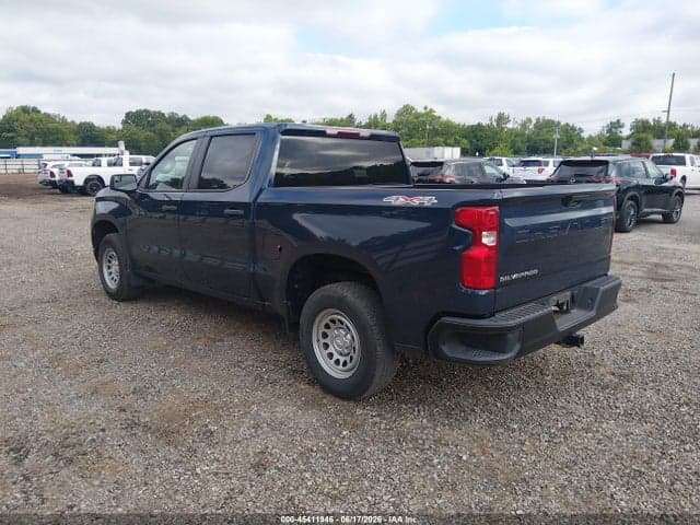 2023 CHEVROLET SILVERADO 1500 3