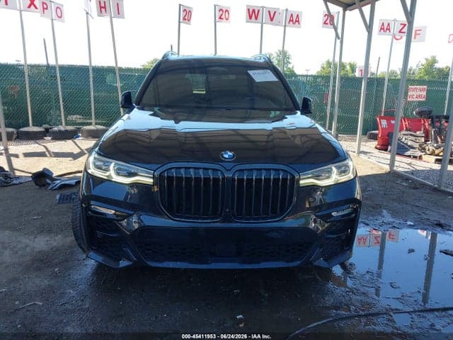 2022 BMW X7 M50I 13