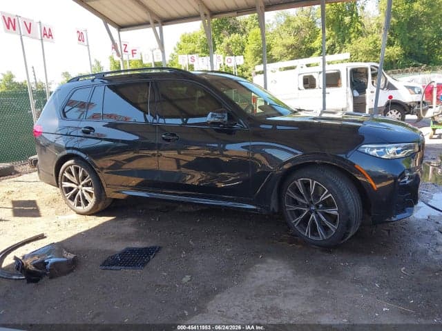 2022 BMW X7 M50I 14