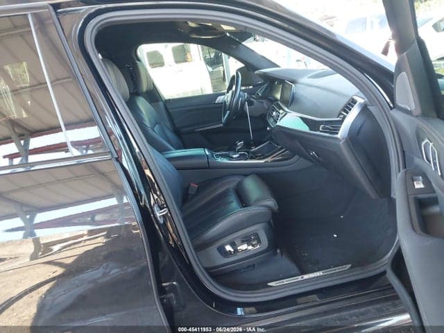2022 BMW X7 M50I 5