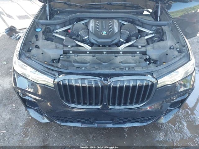 2022 BMW X7 M50I 10