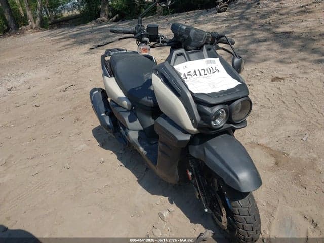2025 YAMAHA YW125 - 1