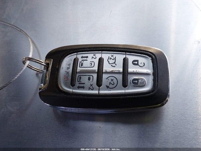 2025 CHRYSLER PACIFICA SELECT 11