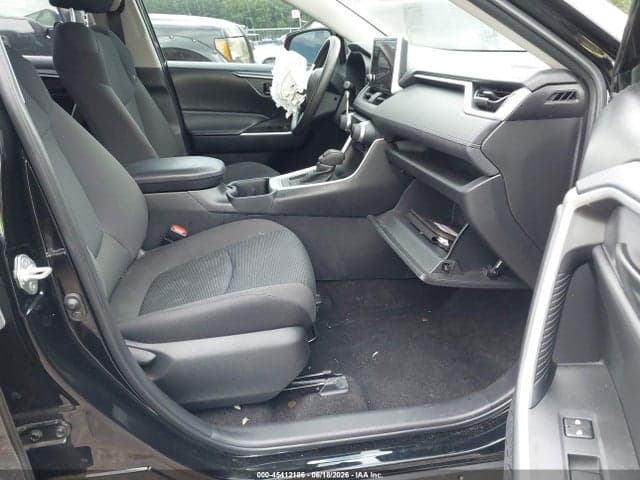 2024 TOYOTA RAV4 LE 5