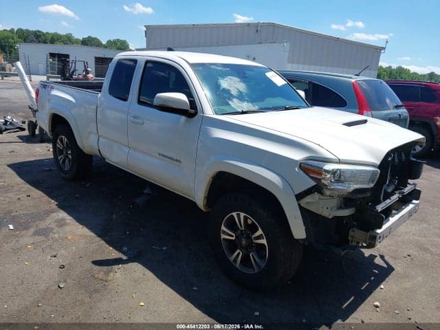 2018 TOYOTA TACOMA TRD SPORT - 1