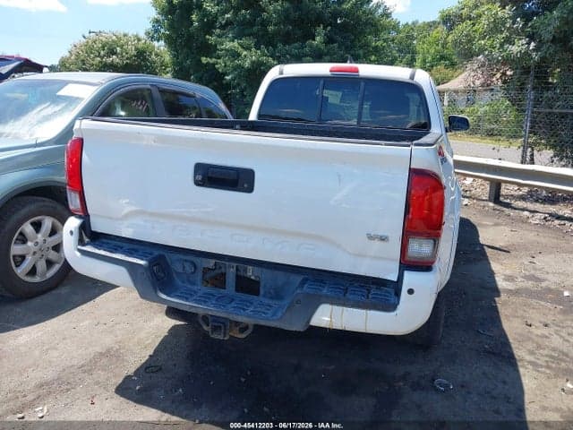 2018 TOYOTA TACOMA TRD SPORT 17