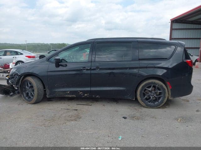 2018 CHRYSLER PACIFICA TOURING L 15