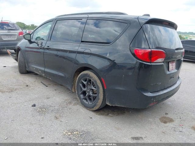 2018 CHRYSLER PACIFICA TOURING L 3