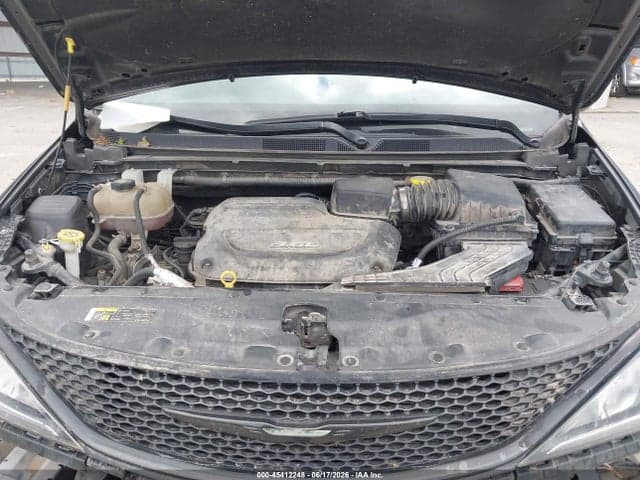 2018 CHRYSLER PACIFICA TOURING L 10