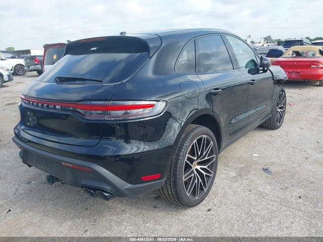 2024 PORSCHE MACAN T 4