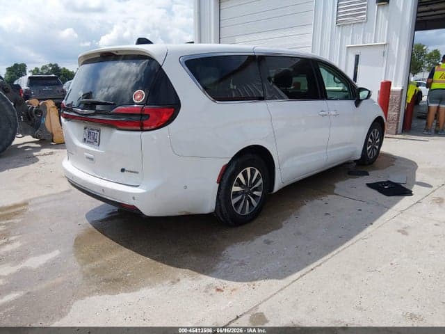 2023 CHRYSLER PACIFICA HYBRID TOURING L 4