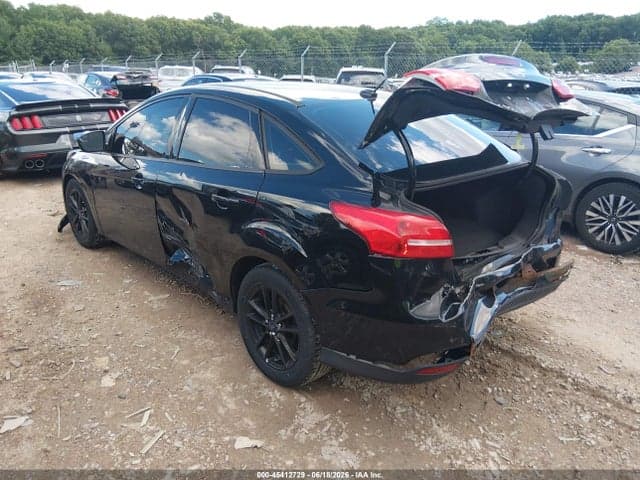 2017 FORD FOCUS SE 3