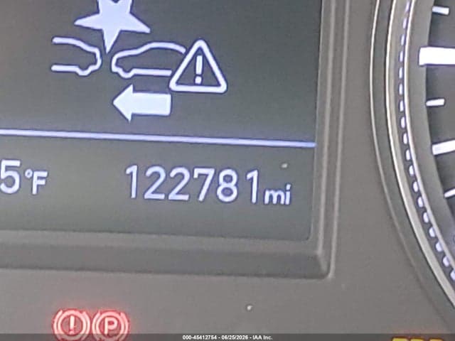 2020 HYUNDAI SANTA FE SE 15