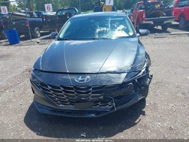 2022 HYUNDAI ELANTRA LIMITED 12
