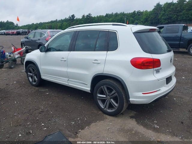 2017 VOLKSWAGEN TIGUAN 2.0T SPORT 3