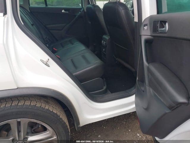 2017 VOLKSWAGEN TIGUAN 2.0T SPORT 8