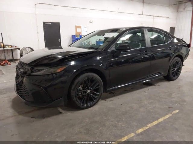 2025 TOYOTA CAMRY SE 2