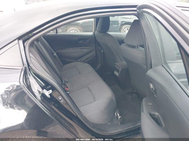 2024 TOYOTA COROLLA LE 8