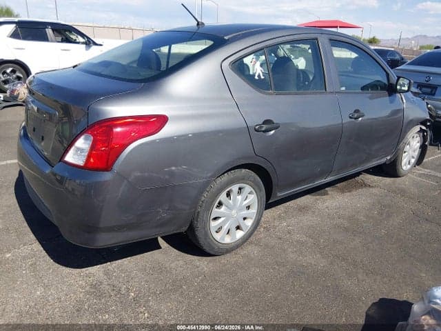2017 NISSAN VERSA 1.6 S 4