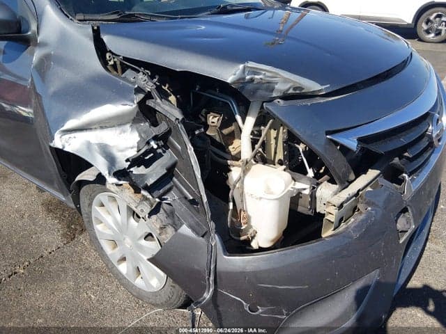 2017 NISSAN VERSA 1.6 S 6