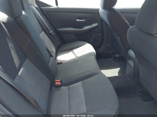 2022 NISSAN SENTRA SR XTRONIC CVT 8