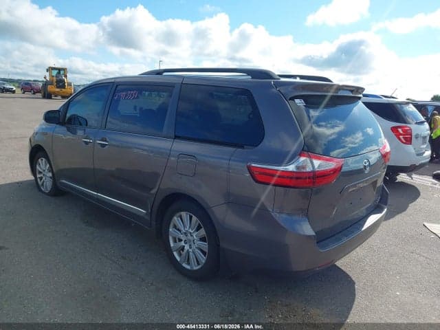 2017 TOYOTA SIENNA XLE 7 PASSENGER 3