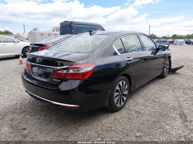 2017 HONDA ACCORD HYBRID EX-L 4