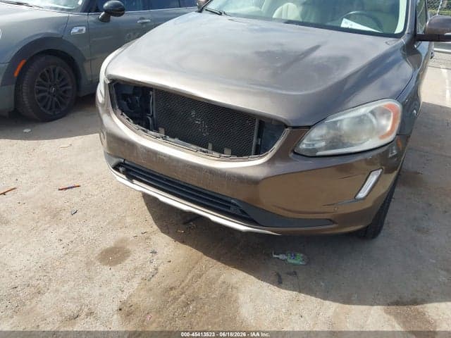 2015 VOLVO XC60 T6 6