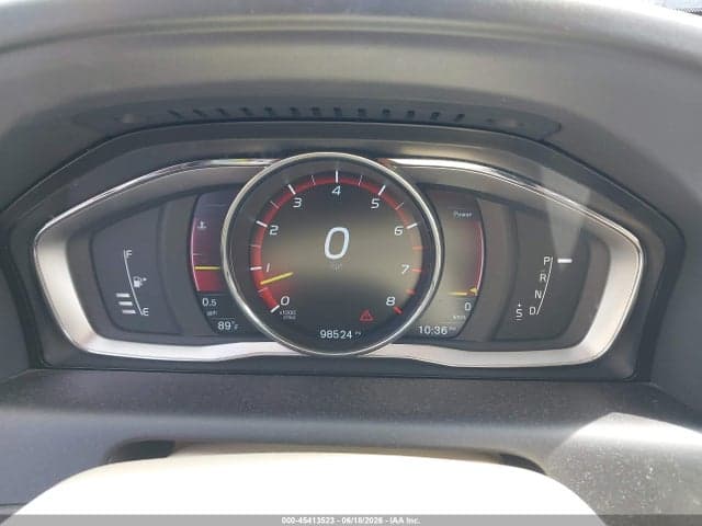 2015 VOLVO XC60 T6 7