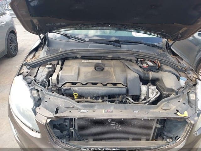 2015 VOLVO XC60 T6 10