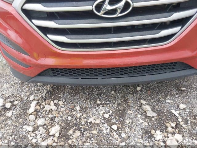 2017 HYUNDAI TUCSON SE 18