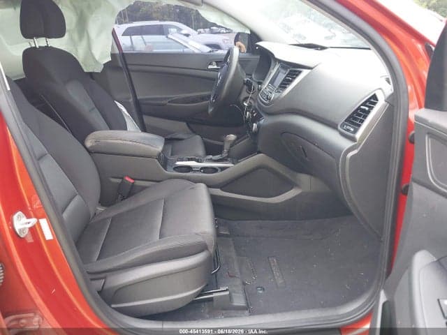 2017 HYUNDAI TUCSON SE 5