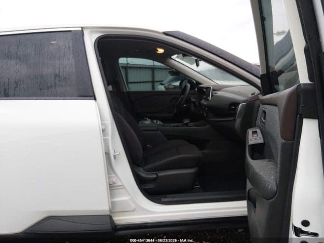 2023 NISSAN ROGUE S INTELLIGENT AWD 5